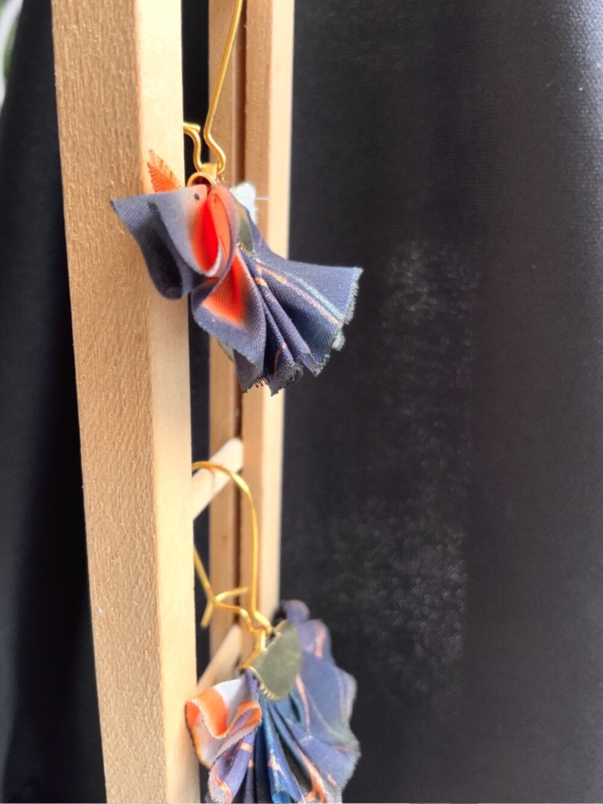Pendientes seda violeta coral - 2